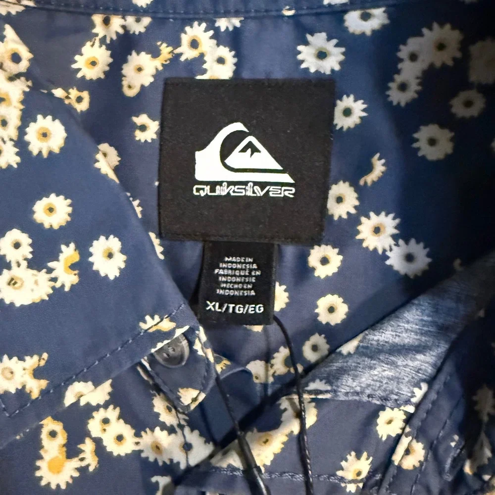 Quiksilver Cosmic Fields Classic SS‎ Button Down Shirt Men's XL Navy Floral